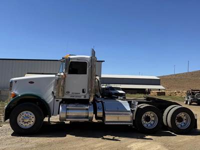 Peterbilt 367 Day Cab Truck - Cummins 600HP, 18 Speed Manual
