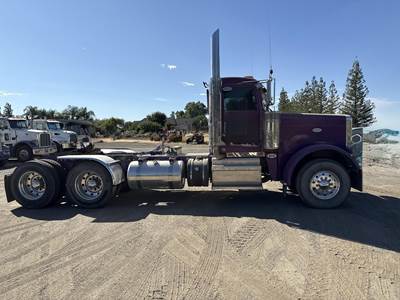 Peterbilt 388 Day Cab Truck - Cummins 565HP, 18 Speed Manual