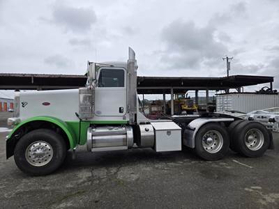 Peterbilt 389 Day Cab Truck - Cummins 605HP, 18 Speed Manual