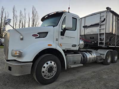 Peterbilt 567 Day Cab Truck - Paccar 455HP, 10 Speed Manual