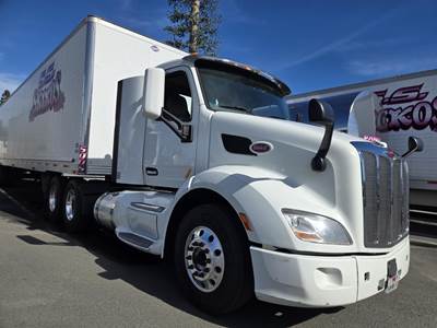 Peterbilt 579 Day Cab Truck - Paccar 455HP, 10 Speed Ultrashift Amt