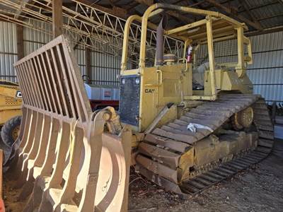 Caterpillar D4H Dozer