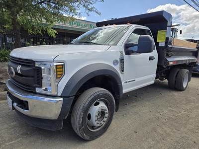 Ford F-550 Single Axle Dump Truck - 6.7L POWER STROKE 330HP, 6 Speed Automatic