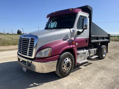 Freightliner Cascadia 125 Single Axle Dump Truck - Detroit 450HP, 10 Speed Manual