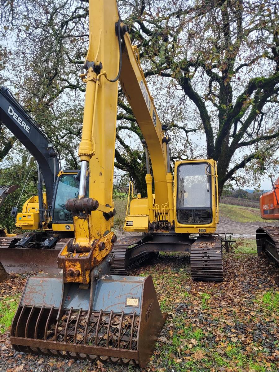 1995 John Deere 490E Excavator For Sale, 5,451 Hours Santa Rosa, CA