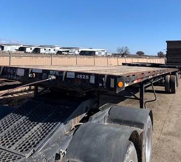 Fontaine 48ft Tri Axle Flatbed Trailer