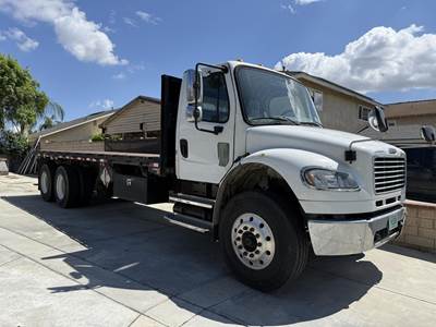 Freightliner M2 106 Flatbed Truck - 350HP, Automatic
