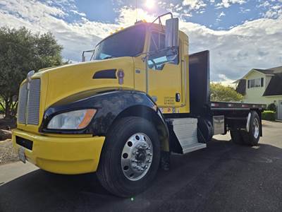 Kenworth T370 Flatbed Truck - 300HP, 6 Speed Allison Rds Automatic