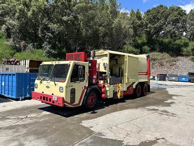 Crane Carrier (CCC) LET2 Tandem Axle Garbage Truck - Cummins, 345HP, Automatic