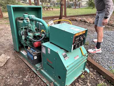 Onan 20ES Generator