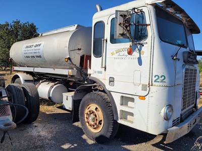 WhiteGMC WCM64 Single Axle Hot Oil / Asphalt Distributor Truck - Detroit, 210HP, 13 Speed Manual