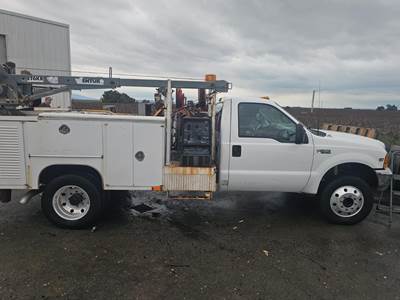 Ford F-450 XL Mechanic / Service Truck - 330HP, Manual