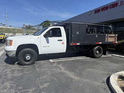 GMC Sierra 3500HD Mechanic / Service Truck - Automatic
