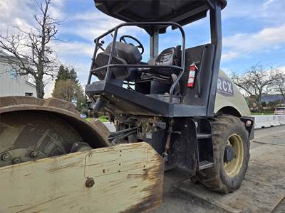 2005 Ingersoll-Rand SD70F TF Padfoot Roller Compactor For Sale, 2,653