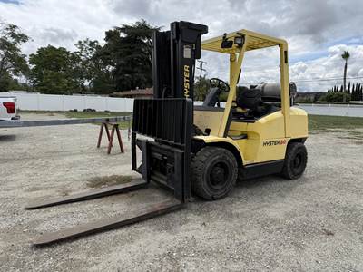 Hyster H80XM Pneumatic Tire Forklift - 8000lb Capacity, 14ft Lift Height
