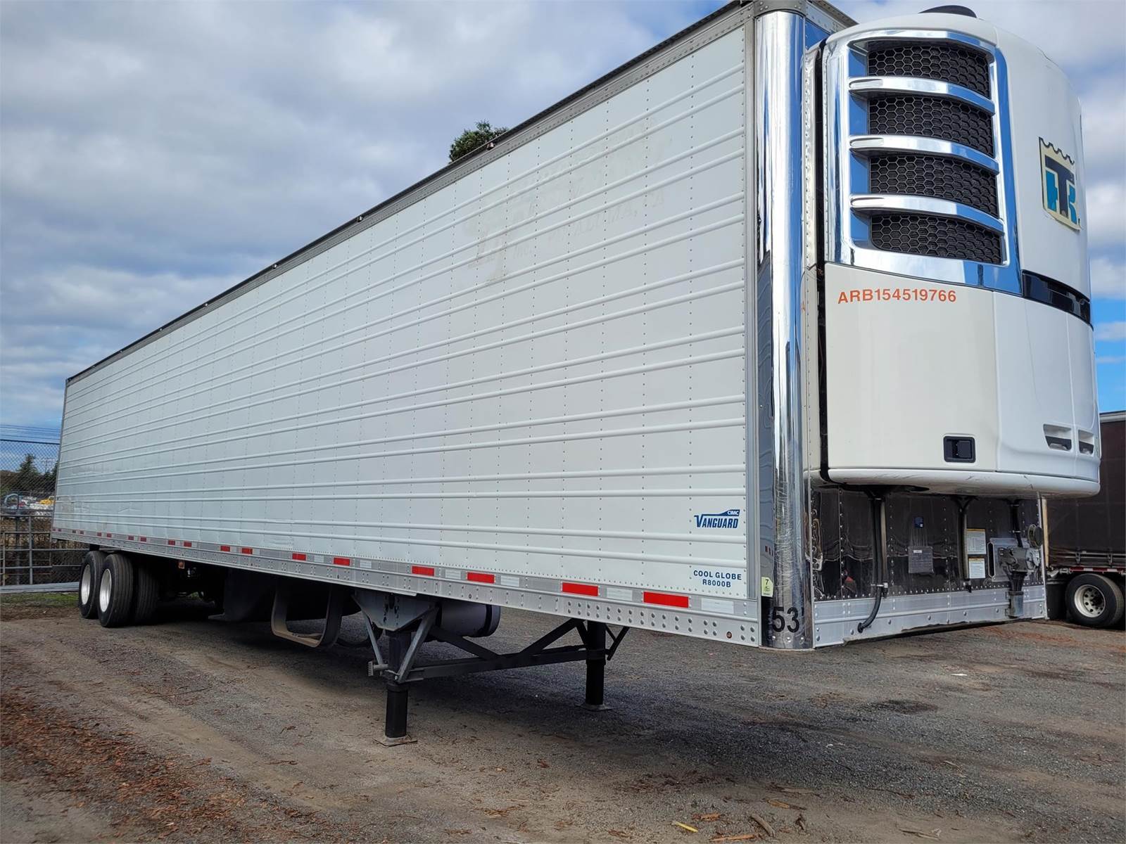 2015 CIMC 53 ft Reefer Trailer Sliding Spread Axle, Swing Door