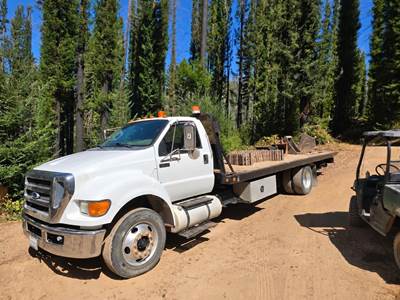 Ford F-750 XL Rollback Tow Truck