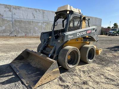 John Deere 332G Skid Steer