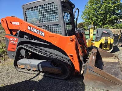Kubota SVL75 Compact Track Loader