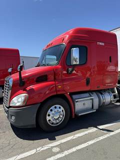 Freightliner Cascadia 116 Sleeper Semi Truck - Mid Roof Sleeper, Detroit 450HP, 10 Speed Manual
