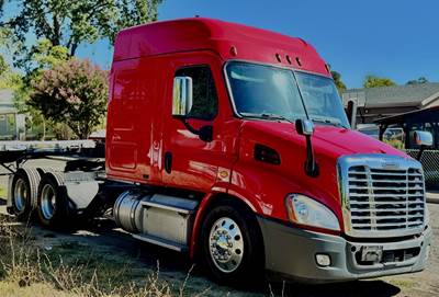 Freightliner Cascadia 116 Sleeper Semi Truck - Mid Roof Sleeper, Detroit 450HP, 10 Speed Manual