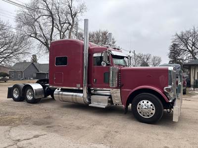 Peterbilt 389 Sleeper Semi Truck - 70" Raised Roof Sleeper, Detroit 500HP, 18 Speed Manual