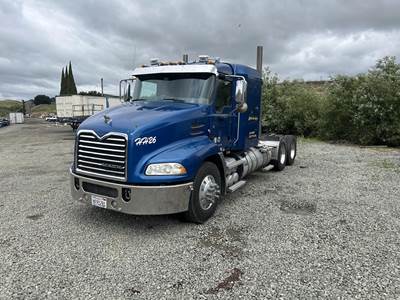 Mack Pinnacle CXU613 Sleeper Semi Truck - Flat Top Sleeper, MP8-505C 505HP, Automatic