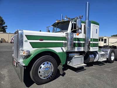 Peterbilt 389 Sleeper Semi Truck - Flat Top Sleeper, Cummins 565HP, 13 Speed Manual