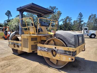 Caterpillar CB-534C Smooth Drum Roller Compactor