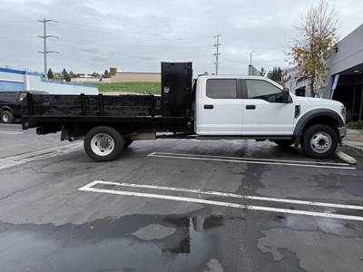 Ford F-450 XL Stake Bed Truck - Automatic