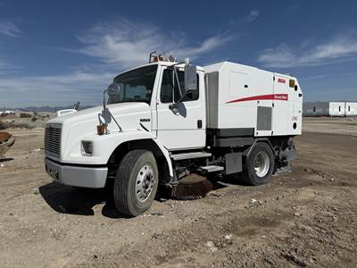 Freightliner FL70 Sweeper Truck - Cummins, 250HP, Automatic