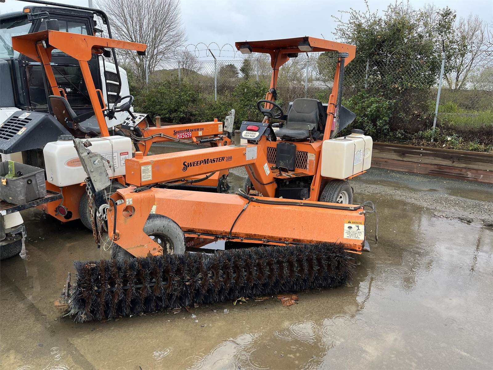 LayMor SWEEPMASTER 300 Sweeper For Sale, 634 Hours Oakland, CA 11915058