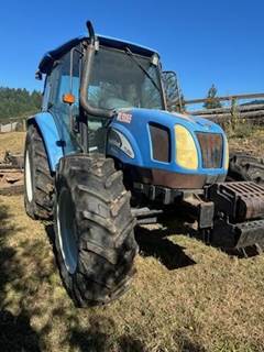 New Holland TL100A Tractor