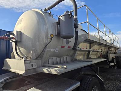 Overland 5460 GAL Water Tank Trailer