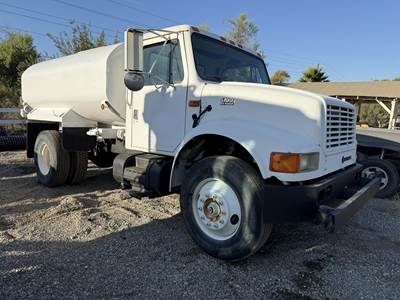 International 4700 Water Truck