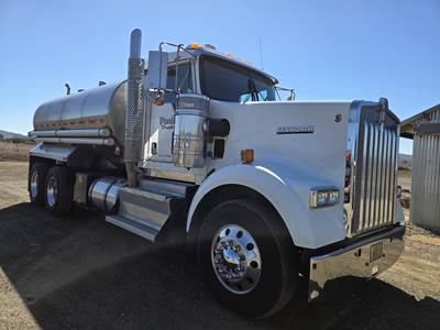 Kenworth W900 3400 Gallon Water Truck - Cummins 485HP, 13 Speed Manual