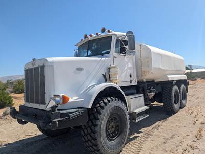 Peterbilt 357 Water Truck - Cummins, Automatic