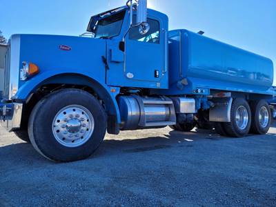 Peterbilt 365 4000 Gallon Water Truck - Paccar 370HP, 10 Speed Automatic