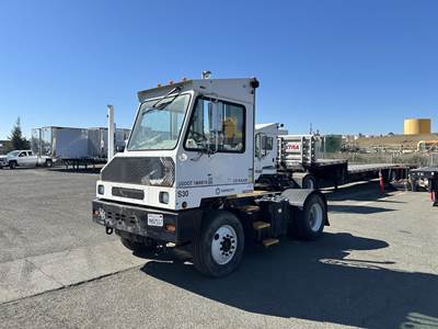 Capacity SABRE5 DOT Yard Spotter Truck - Cummins, 185HP