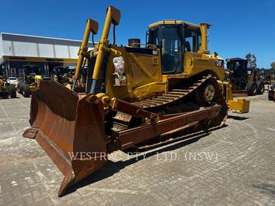 Caterpillar D8T Dozer