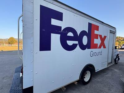 Ford E350 Box Truck - Automatic