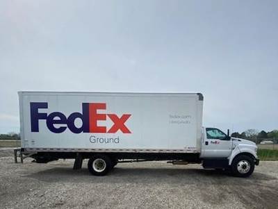 Ford F-650 26 ft Box Truck - 375HP, 6 Speed Automatic, Roll up Door, Liftgate