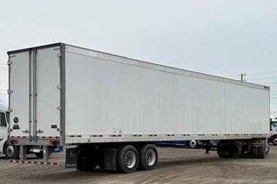 Great Dane Champion 53 ft Dry Van Trailer - Swing Door, Air Ride, Sliding Axle