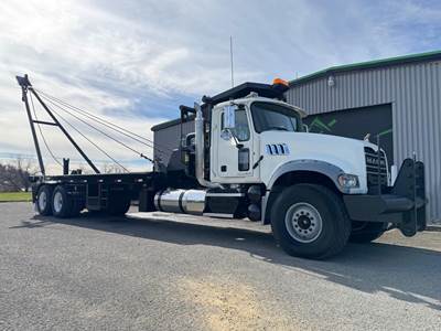Mack Granite GU713 Tandem Axle Oil Field Truck - MP7, 405HP, 10 Speed Manual