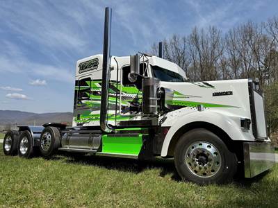 Kenworth W900 Tri Axle Sleeper Semi Truck - Flat Top Sleeper, Cummins 600HP, 18 Speed Manual