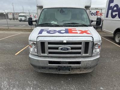 Ford F-350 Step Van - Automatic