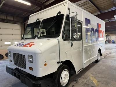 Freightliner MT45 Single Axle Step Van - Gm, 308HP, 6 Speed Allison Hs Automatic