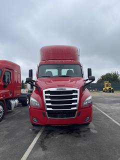 Freightliner Cascadia 116 Day Cab Truck - Detroit 410HP, 12 Speed Dt12 Automatic