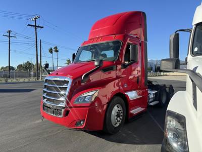 Freightliner Cascadia 116 Day Cab Truck - Detroit 410HP, 12 Speed Dt12 Automatic