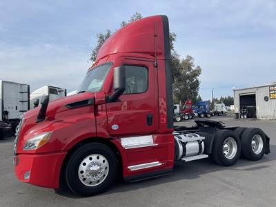 Freightliner Cascadia 116 Day Cab Truck - Detroit 410HP, 12 Speed Dt12 Automatic